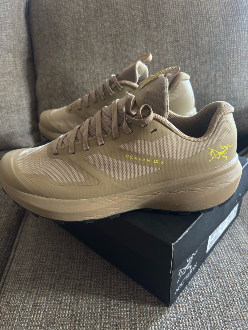 Arc'teryx Norvan LD 3 Sneakers in Tan with Yellow Accents